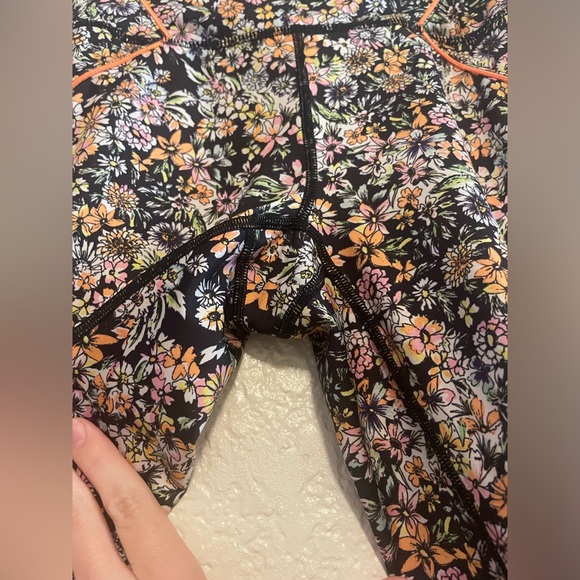 FP Movement Mid-Rise Ankle Length Eden Print Leggings - Picture 8 of 15